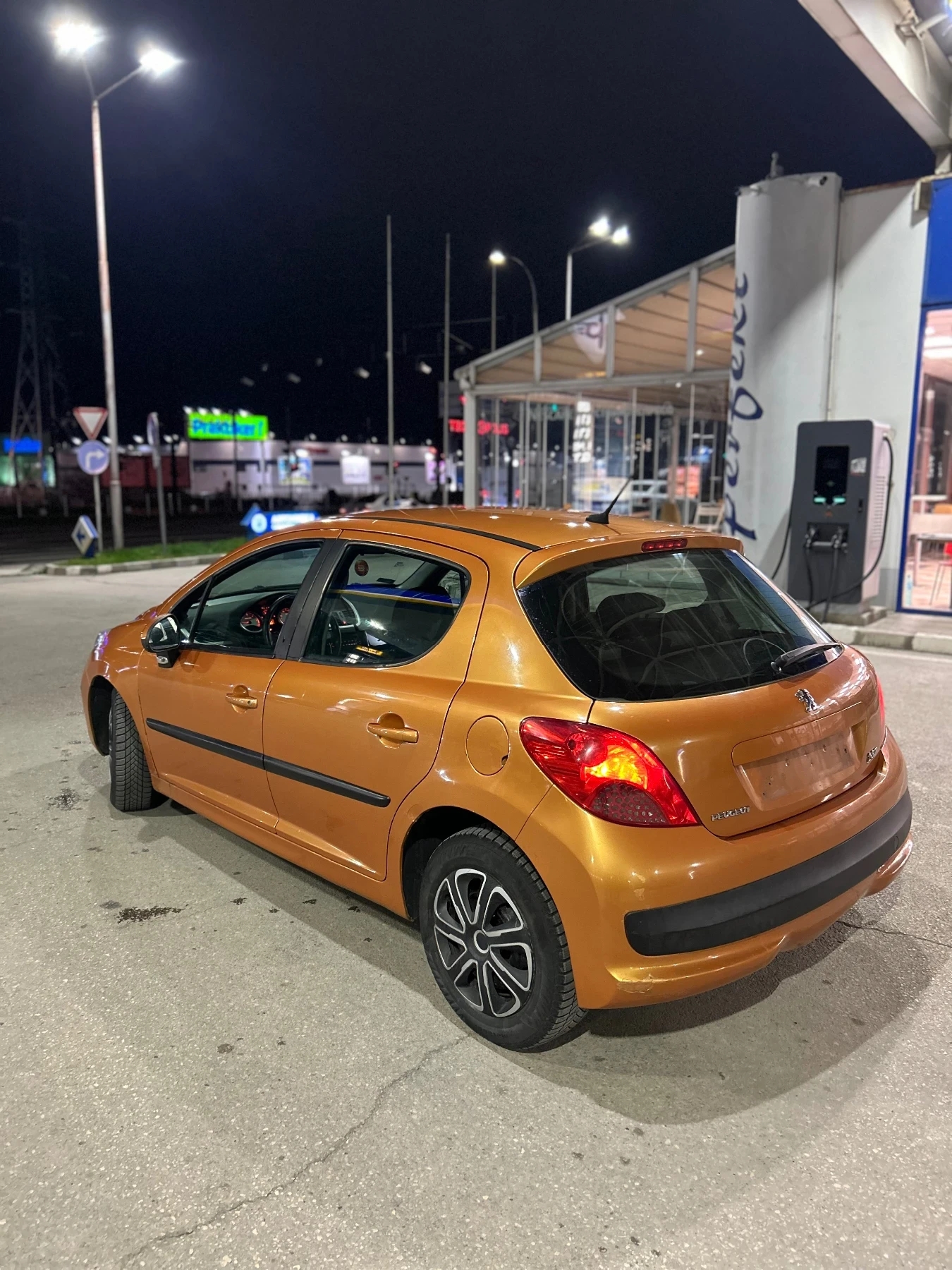 Peugeot 207 Peugeot 207 1.4 HDI НОВ ВНОС !, снимка 8 - Автомобили и джипове - 54060818