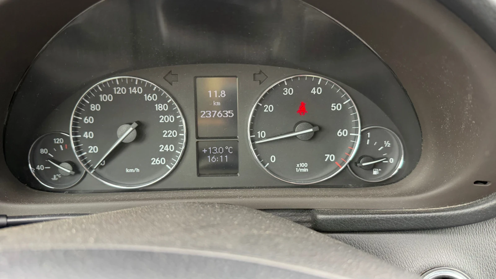 Mercedes-Benz C 200 1.8, снимка 8 - Автомобили и джипове - 54284212