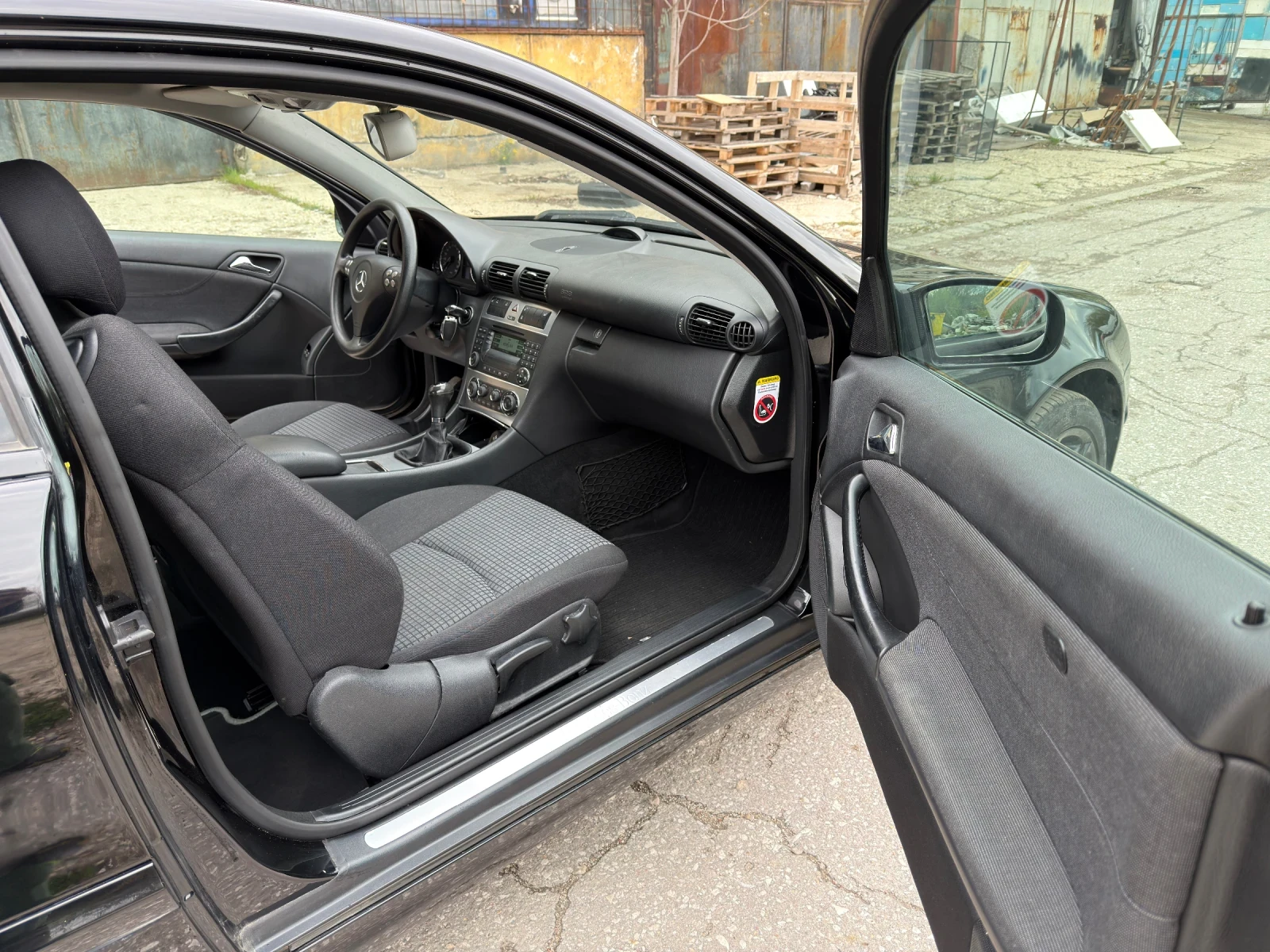 Mercedes-Benz C 200 1.8, снимка 6 - Автомобили и джипове - 54284212