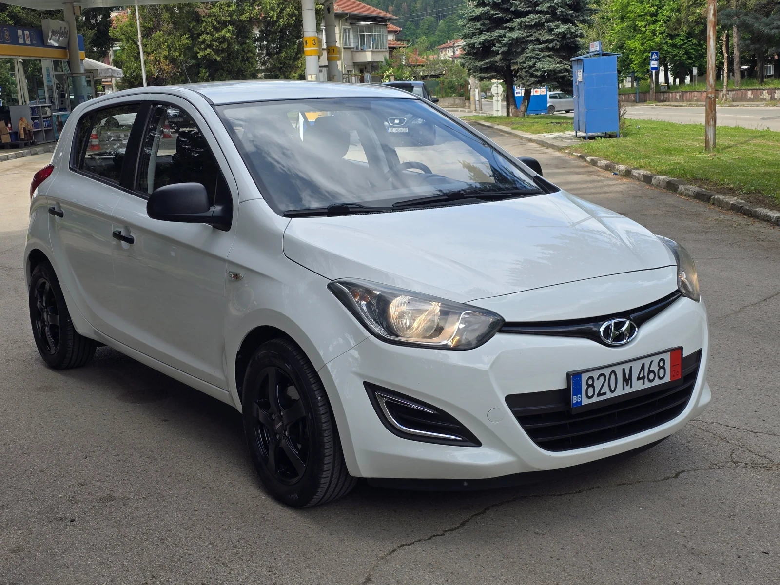 Hyundai I20 1.3i ШВЕЙЦАРИЯ , снимка 3 - Автомобили и джипове - 54509052