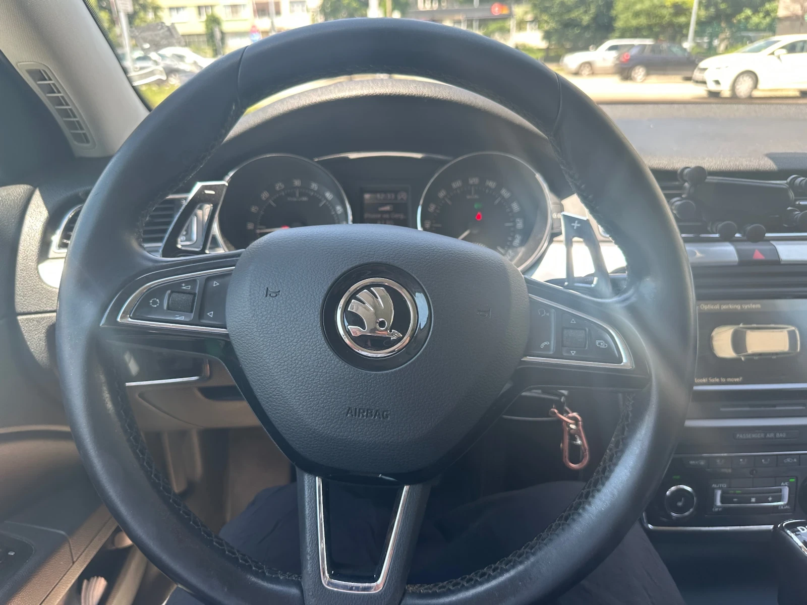 Skoda Superb, снимка 13 - Автомобили и джипове - 54979619