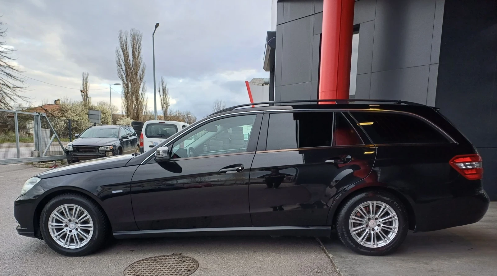 Mercedes-Benz E 220 W212, снимка 12 - Автомобили и джипове - 55003803