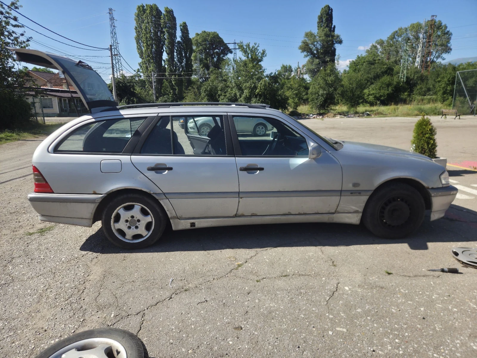 Mercedes-Benz C 180, снимка 15 - Автомобили и джипове - 55161827