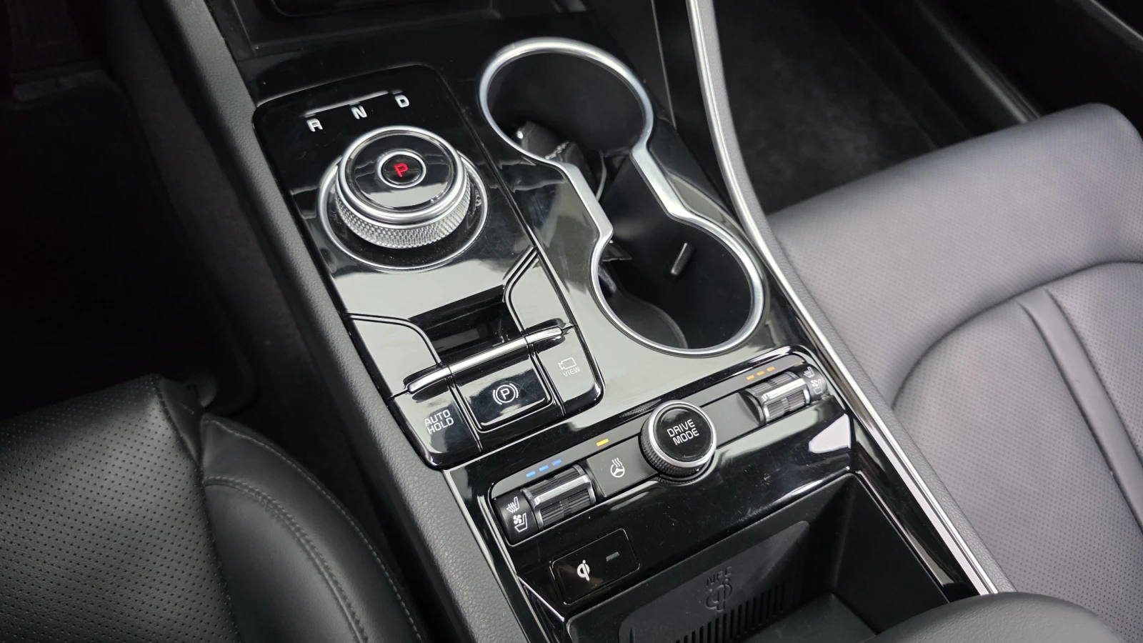 Kia K5 2.0LPI / Distronic / Очакван внос !!!, снимка 9 - Автомобили и джипове - 55569137