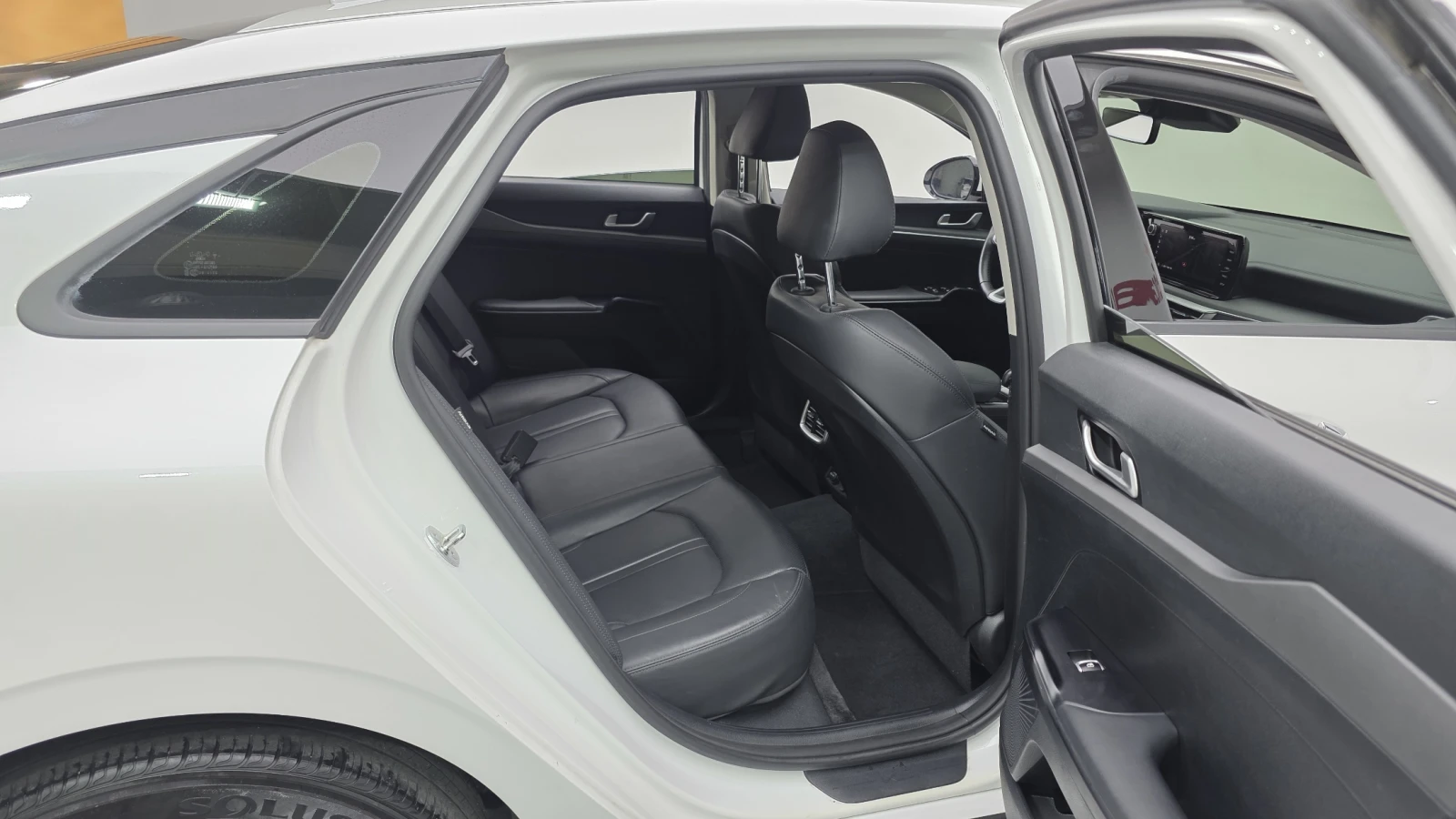 Kia K5 2.0LPI / Distronic / Очакван внос !!!, снимка 16 - Автомобили и джипове - 55569137