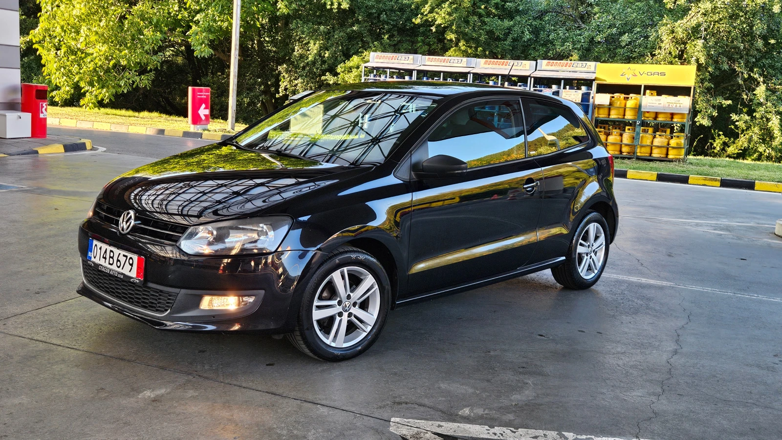 VW Polo 1.2 KLIMATRON/BENZIN/STYLE, снимка 2 - Автомобили и джипове - 55781421