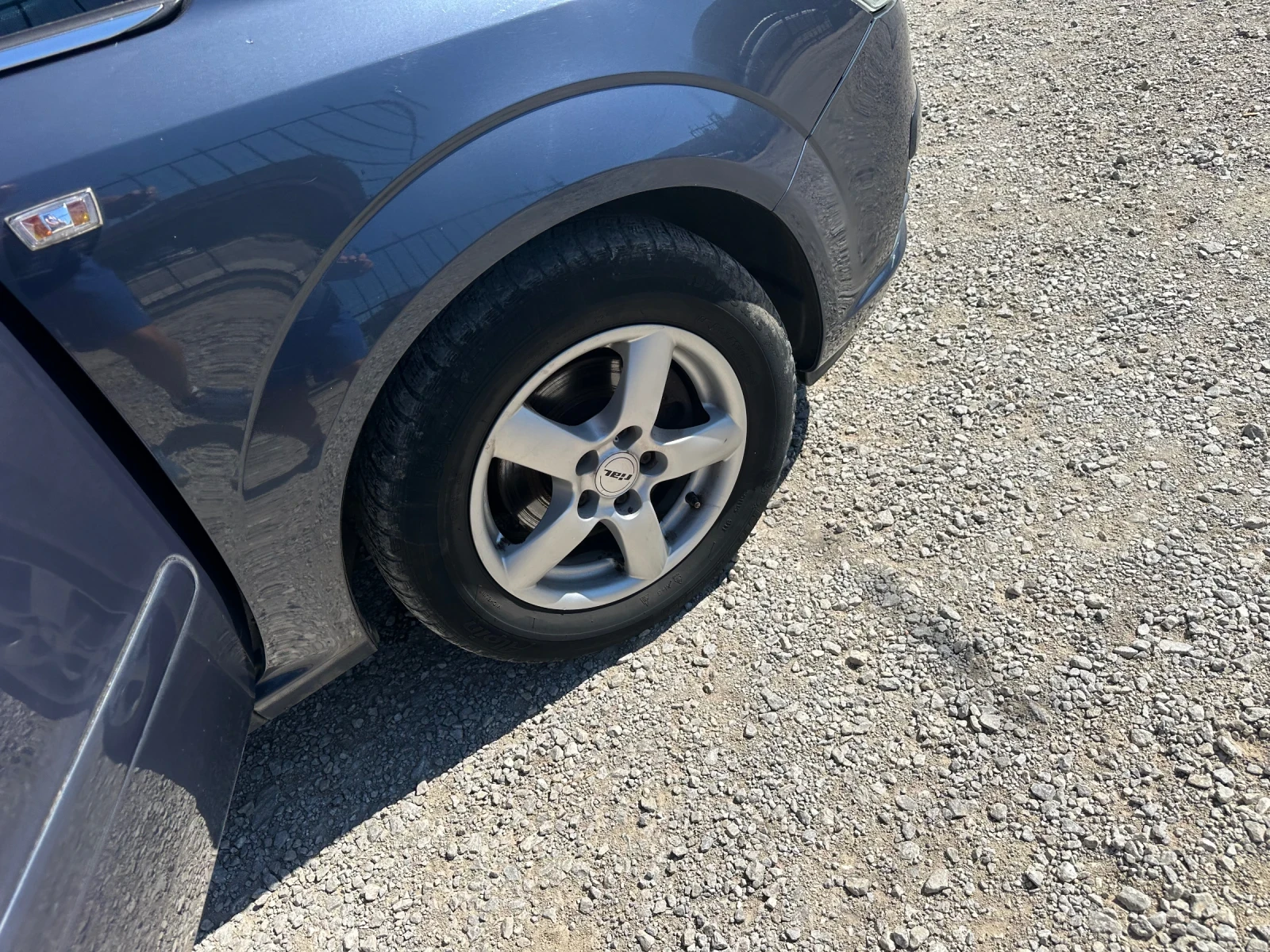 Opel Zafira 1.8 I 7 места, снимка 13 - Автомобили и джипове - 56130922