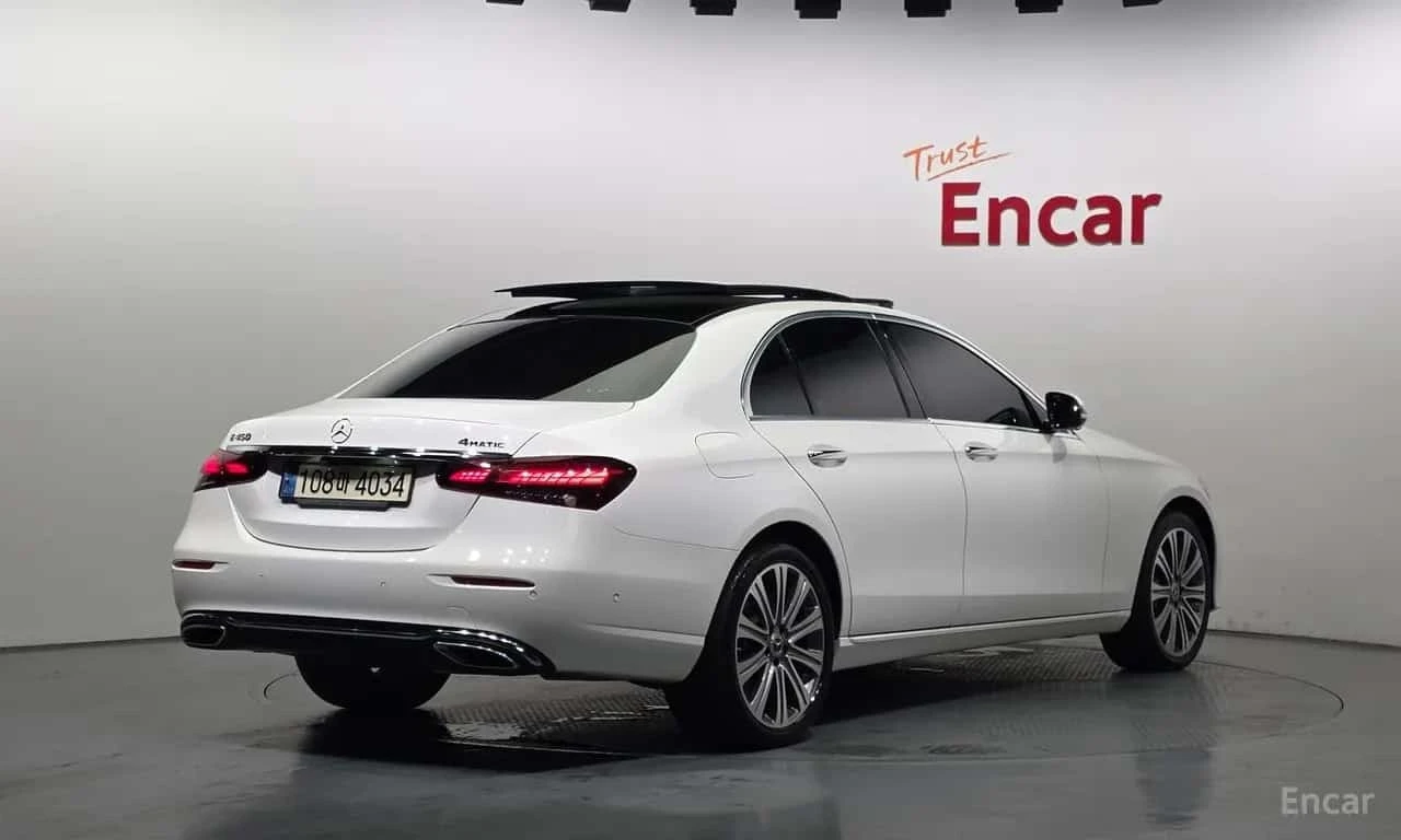 Mercedes-Benz E 450 4MATIC Exclusive | АВТОФИНАНСИРАНЕ, снимка 2 - Автомобили и джипове - 56210751