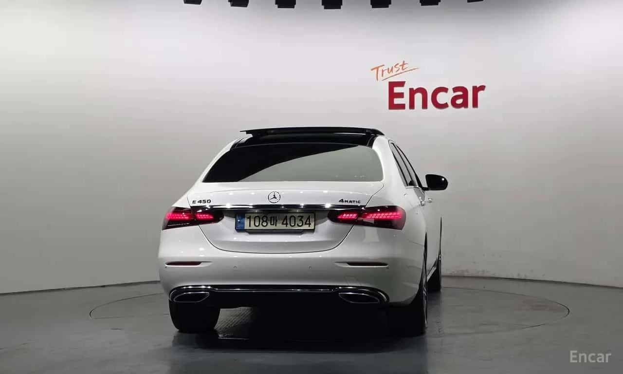 Mercedes-Benz E 450 4MATIC Exclusive | АВТОФИНАНСИРАНЕ, снимка 4 - Автомобили и джипове - 56210751