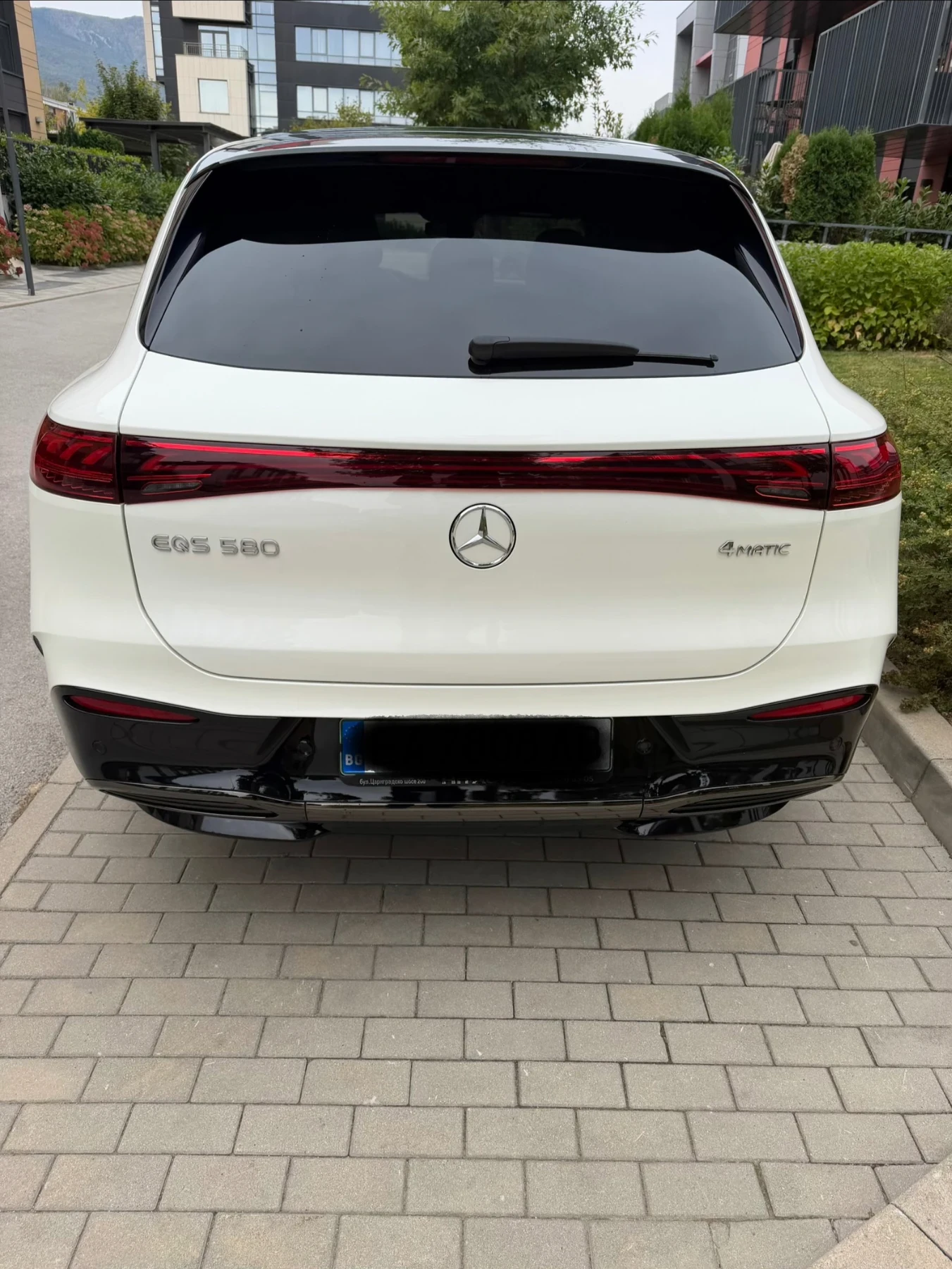 Mercedes-Benz EQS, снимка 2 - Автомобили и джипове - 56223789