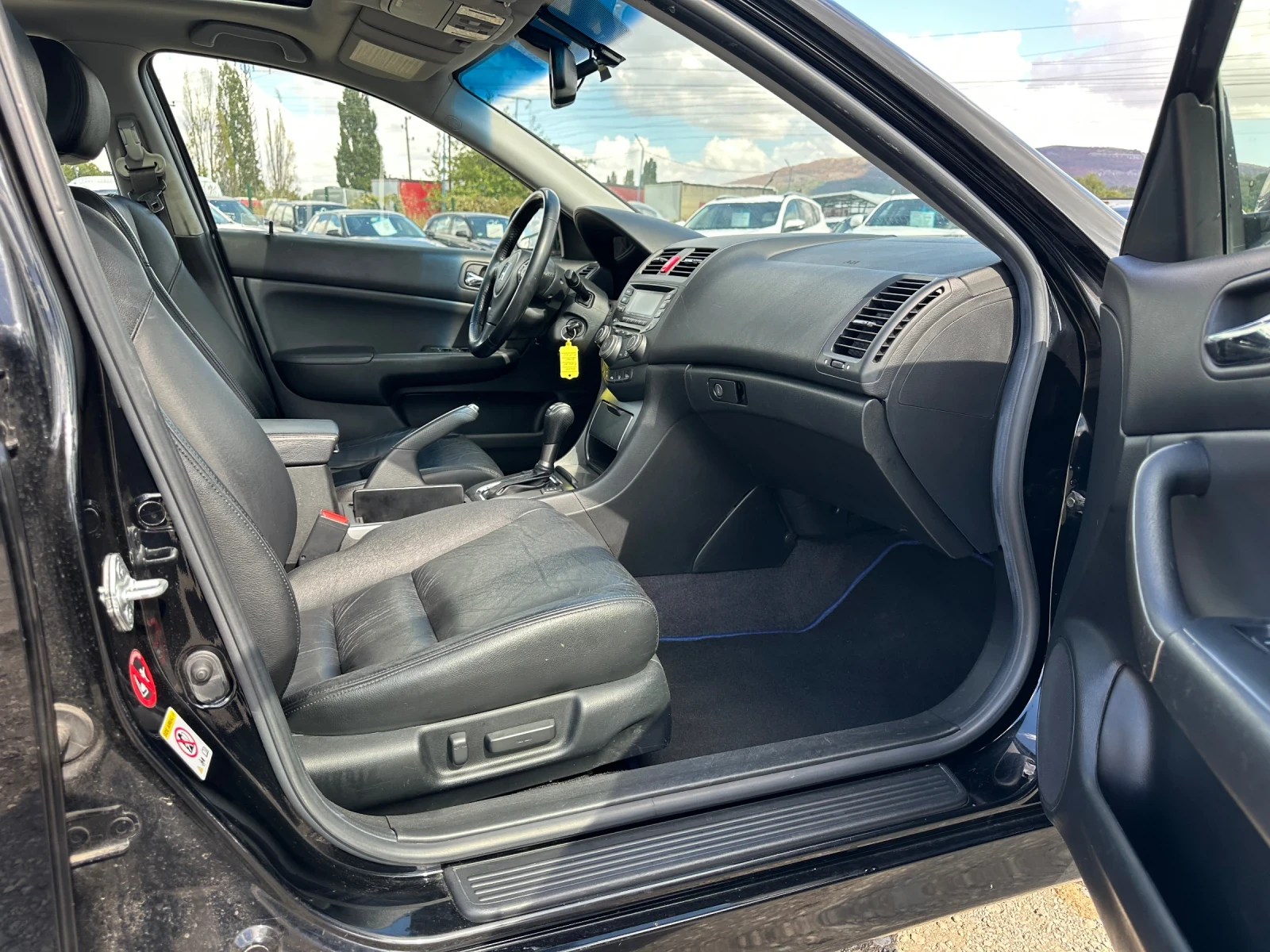Honda Accord 2.4-FACE-AUTOMAT-TOP-LUX-1Г-ГАРАНЦИЯ, снимка 10 - Автомобили и джипове - 56244460