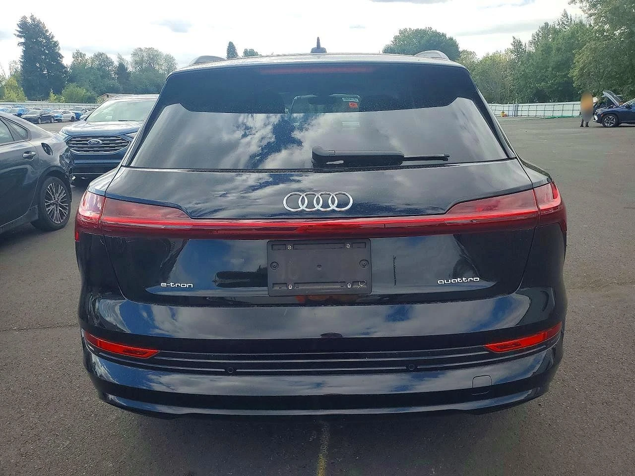 Audi E-Tron Premium, снимка 6 - Автомобили и джипове - 56364833