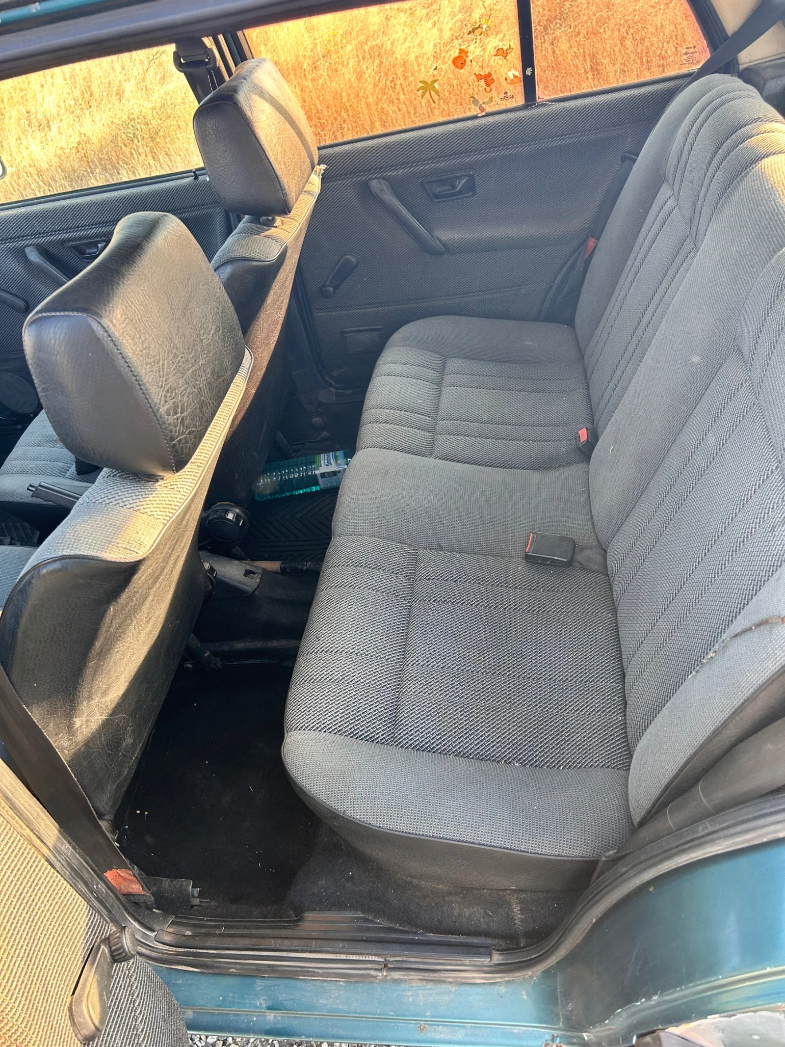 VW Golf 1.6, снимка 5 - Автомобили и джипове - 56414975