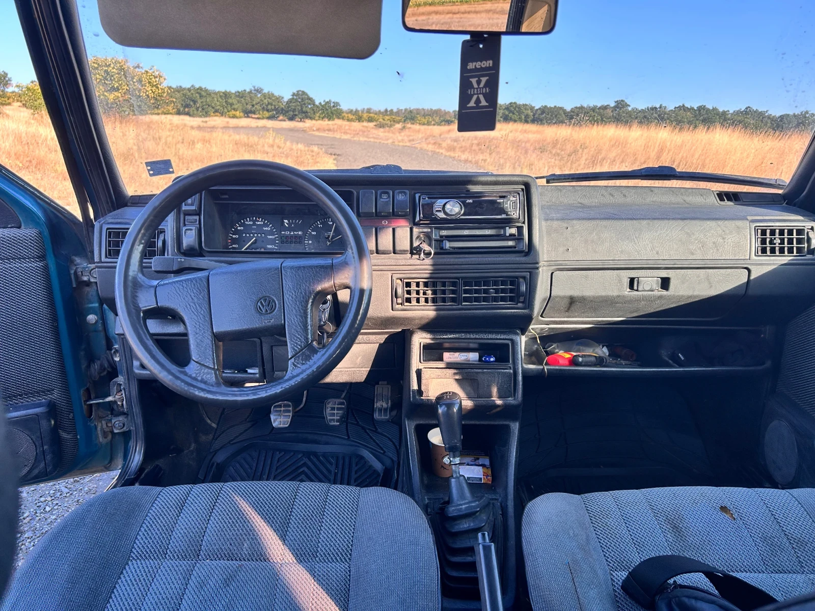 VW Golf 1.6, снимка 4 - Автомобили и джипове - 56414975