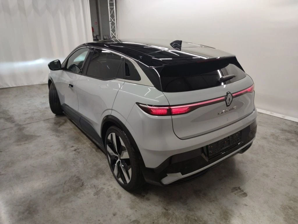 Renault Megane E-Tech Techno R220 Navi LED 92.68% SoH, снимка 6 - Автомобили и джипове - 56726426