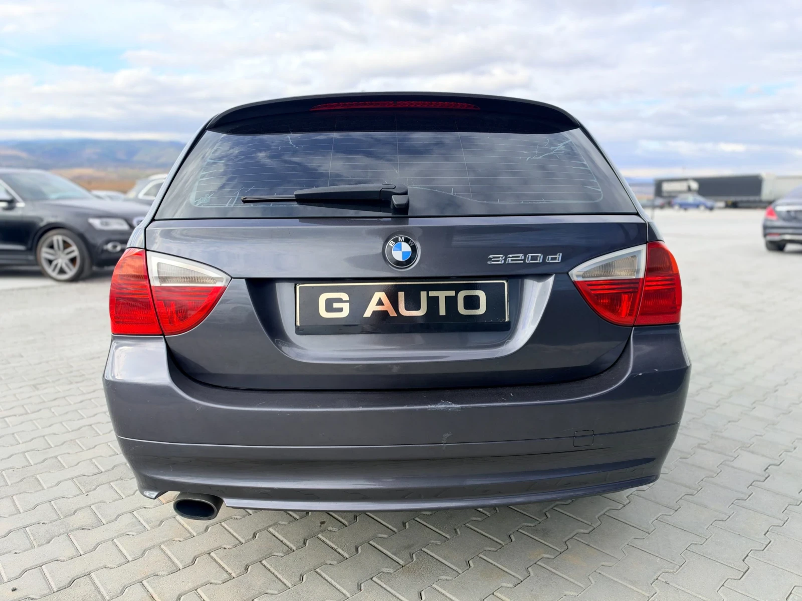 BMW 320 2.0d Собствен лизинг!!!, снимка 4 - Автомобили и джипове - 56733095