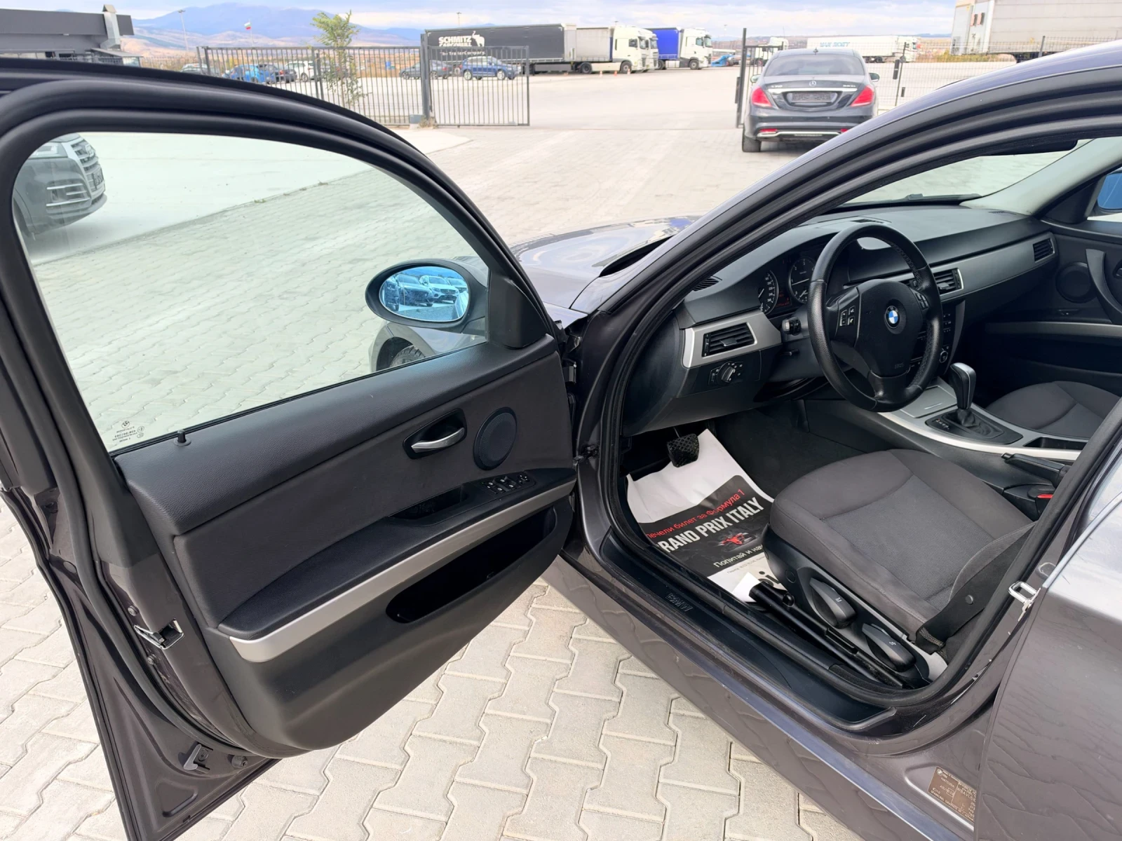 BMW 320 2.0d Собствен лизинг!!!, снимка 9 - Автомобили и джипове - 56733095