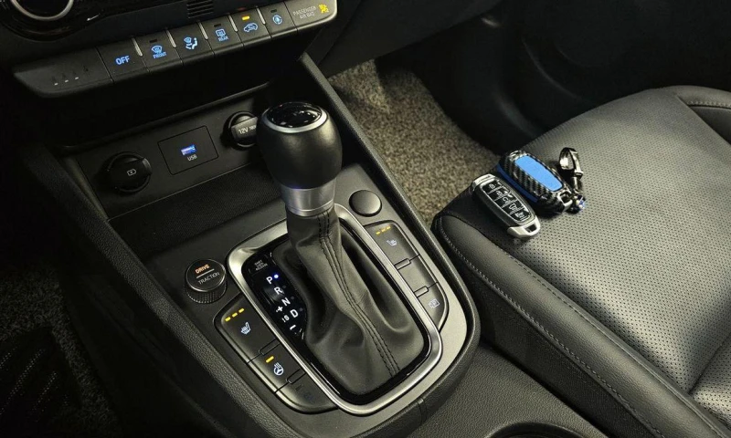 Hyundai Kona Gasoline 1.6 Turbo 2WD Modern, снимка 9 - Автомобили и джипове - 52112811