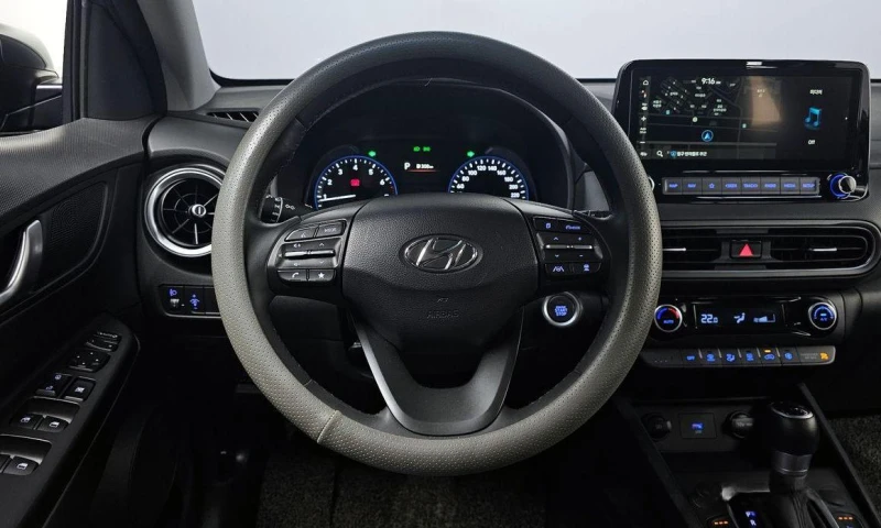 Hyundai Kona Gasoline 1.6 Turbo 2WD Modern, снимка 13 - Автомобили и джипове - 52112811
