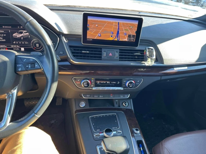 Audi Q5 * Technik * CARFAX * БЕЗ ПЪРВОНАЧАЛНА ВНОСКА, снимка 9 - Автомобили и джипове - 52772150