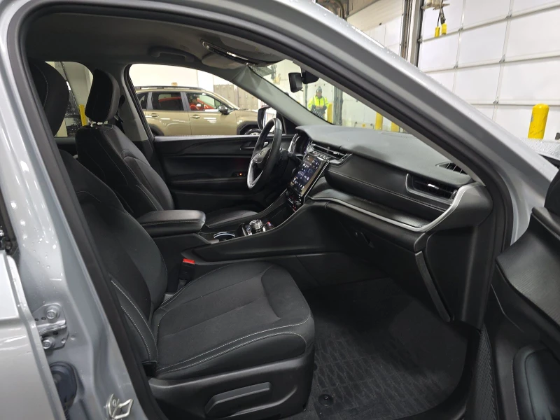 Jeep Grand cherokee Laredo, снимка 12 - Автомобили и джипове - 52869244