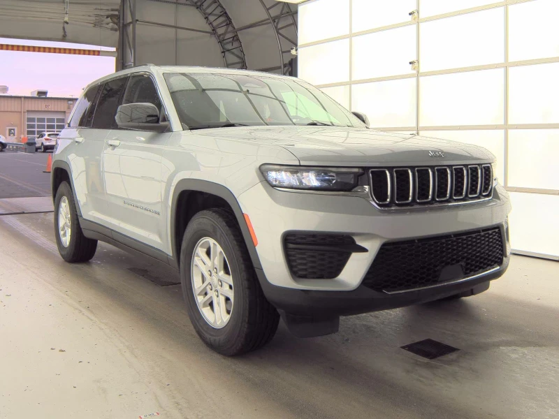 Jeep Grand cherokee Laredo, снимка 3 - Автомобили и джипове - 52869244