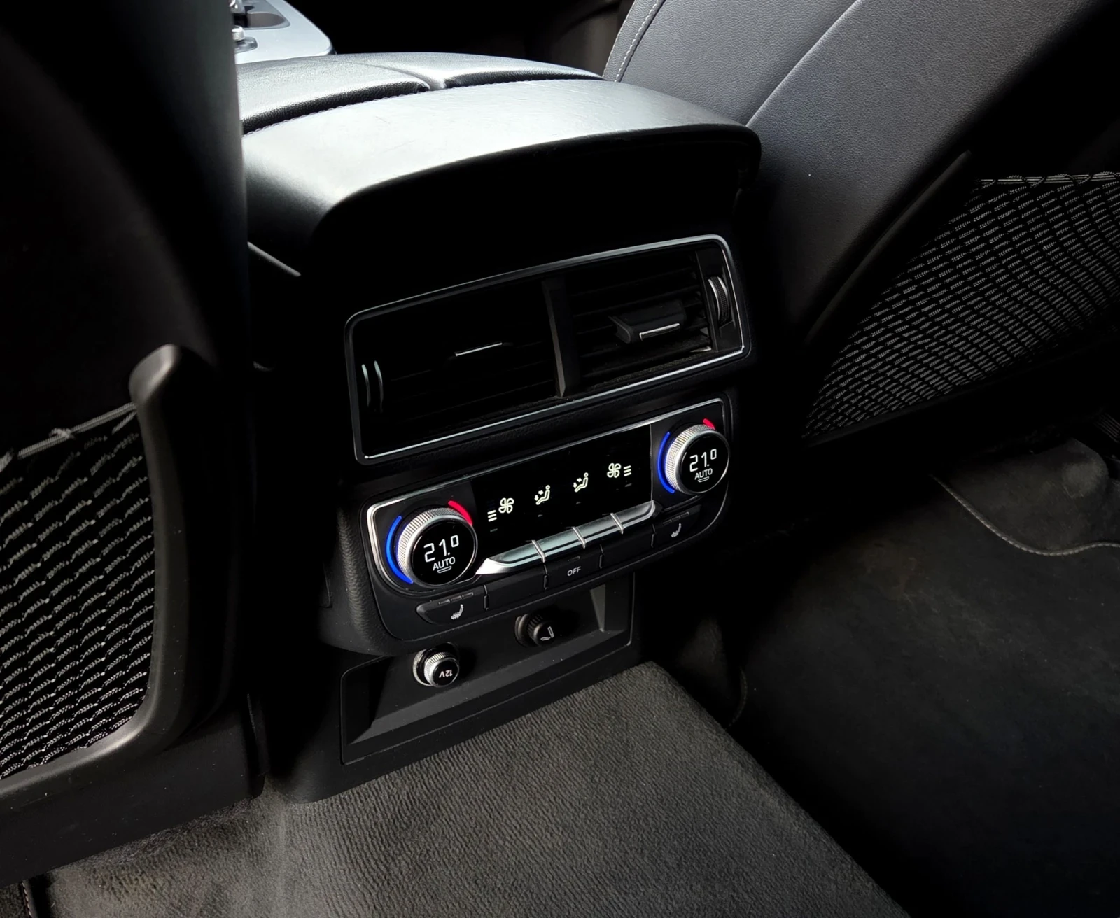 Audi SQ7 TDI4.0/QUATTRO/AHK/Matrix/Pano/HUD - изображение 10