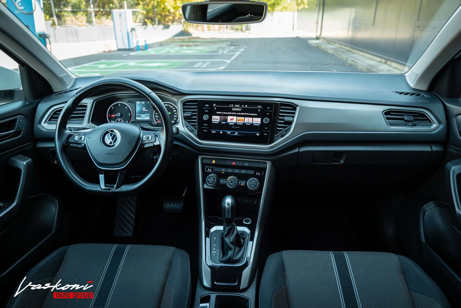 VW T-Roc 2.0 TDI  | Mobile.bg — изображение 12