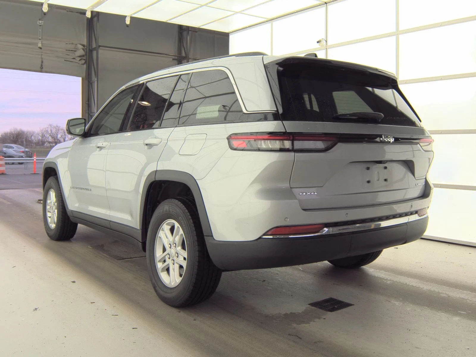 Jeep Grand cherokee Laredo - изображение 6