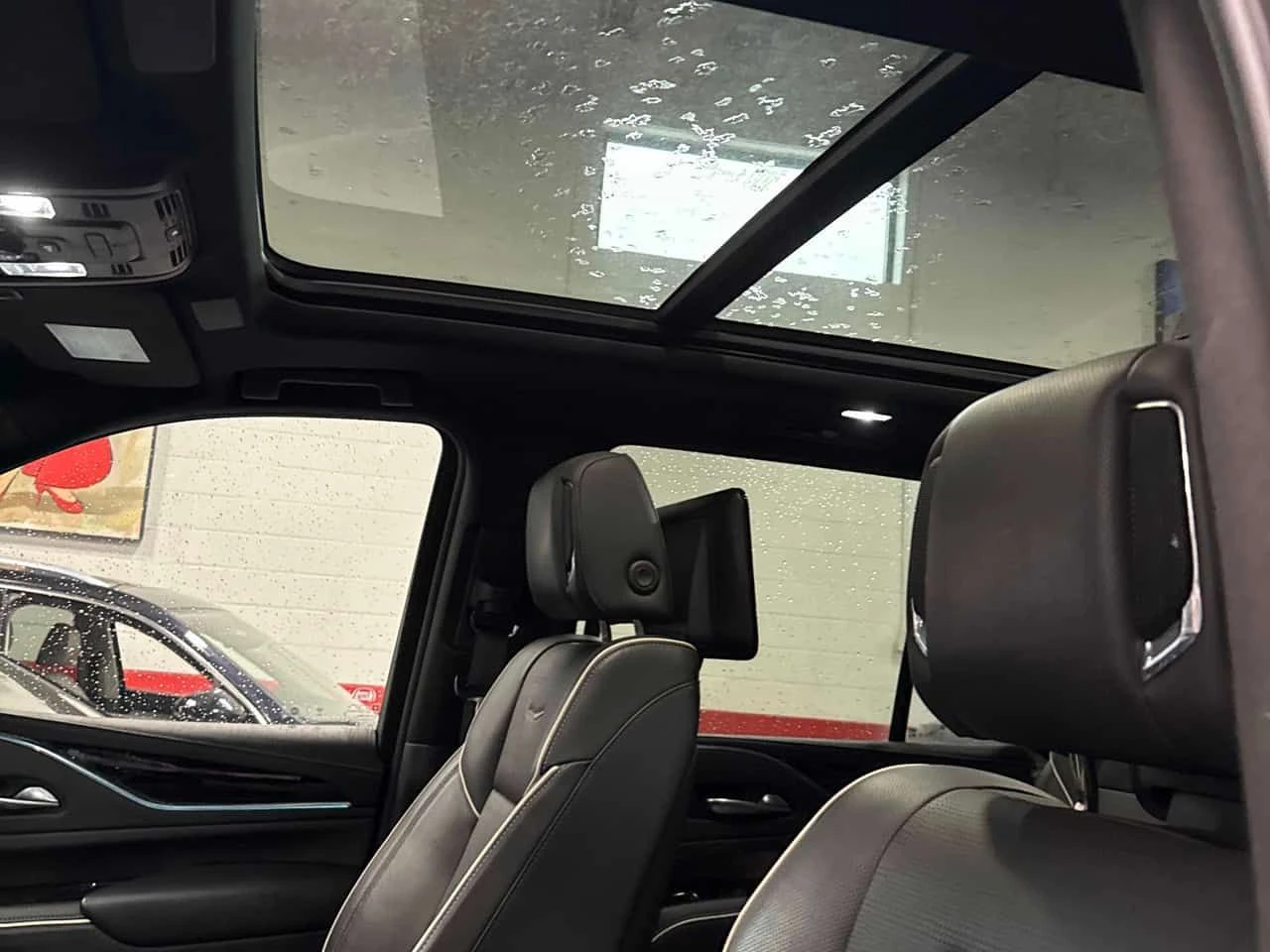 Cadillac Escalade | Sport | DISTRONIC | 360 | ТЕЛЕВИЗОРИ | , снимка 16 - Автомобили и джипове - 54409992