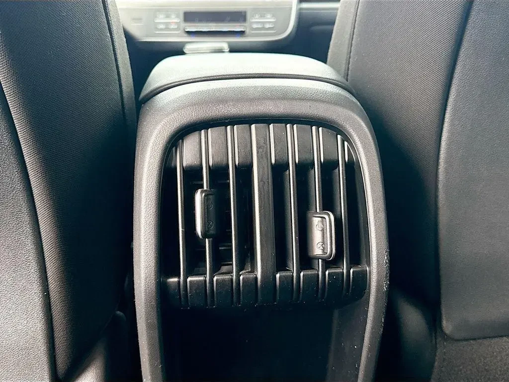 Hyundai Kona SEL, снимка 17 - Автомобили и джипове - 54494634