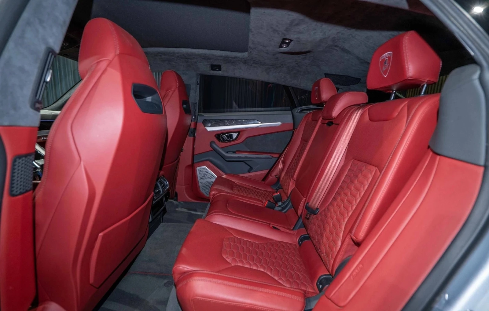 Lamborghini Urus, снимка 15 - Автомобили и джипове - 54719094
