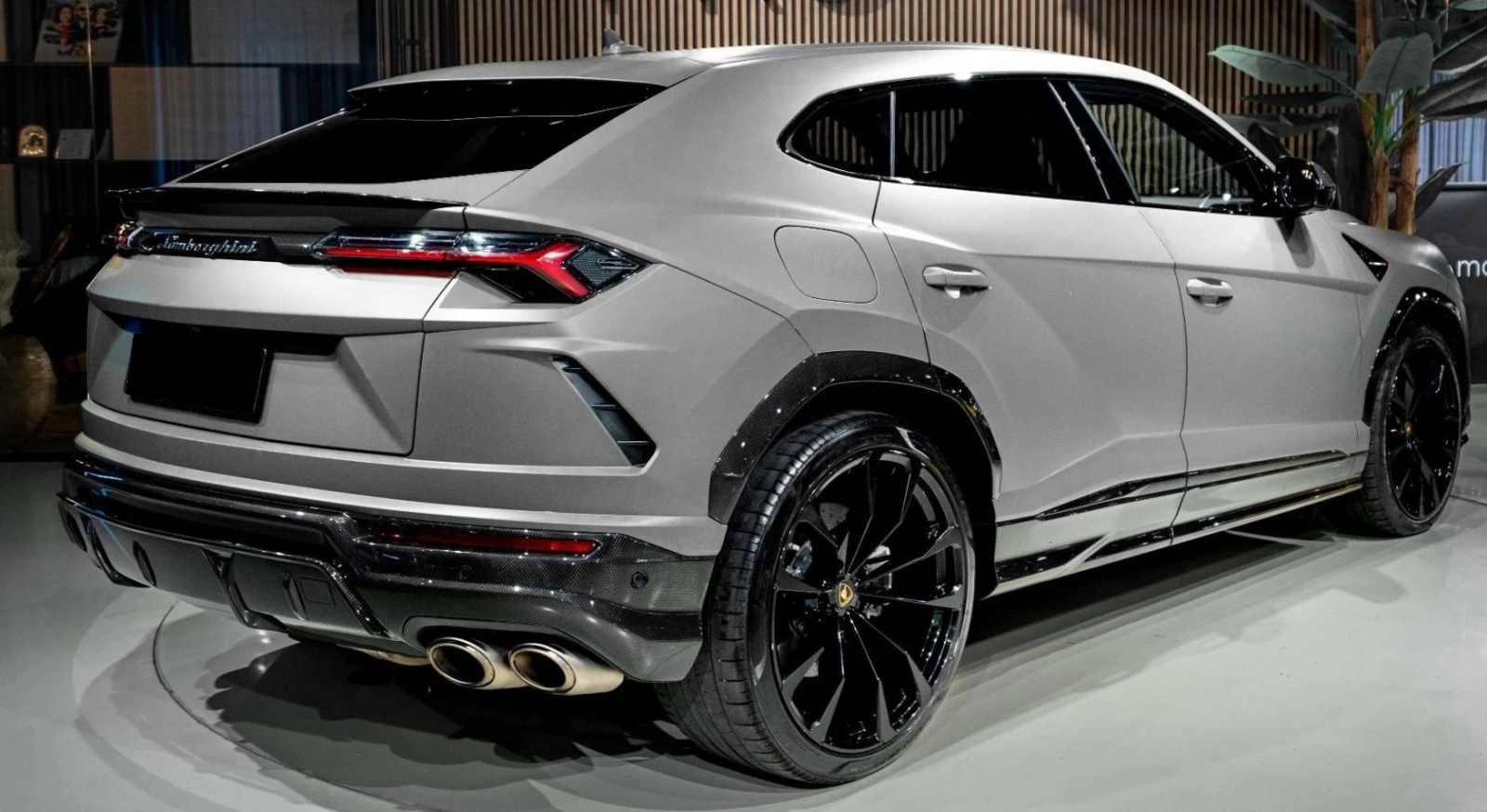 Lamborghini Urus, снимка 3 - Автомобили и джипове - 54719094