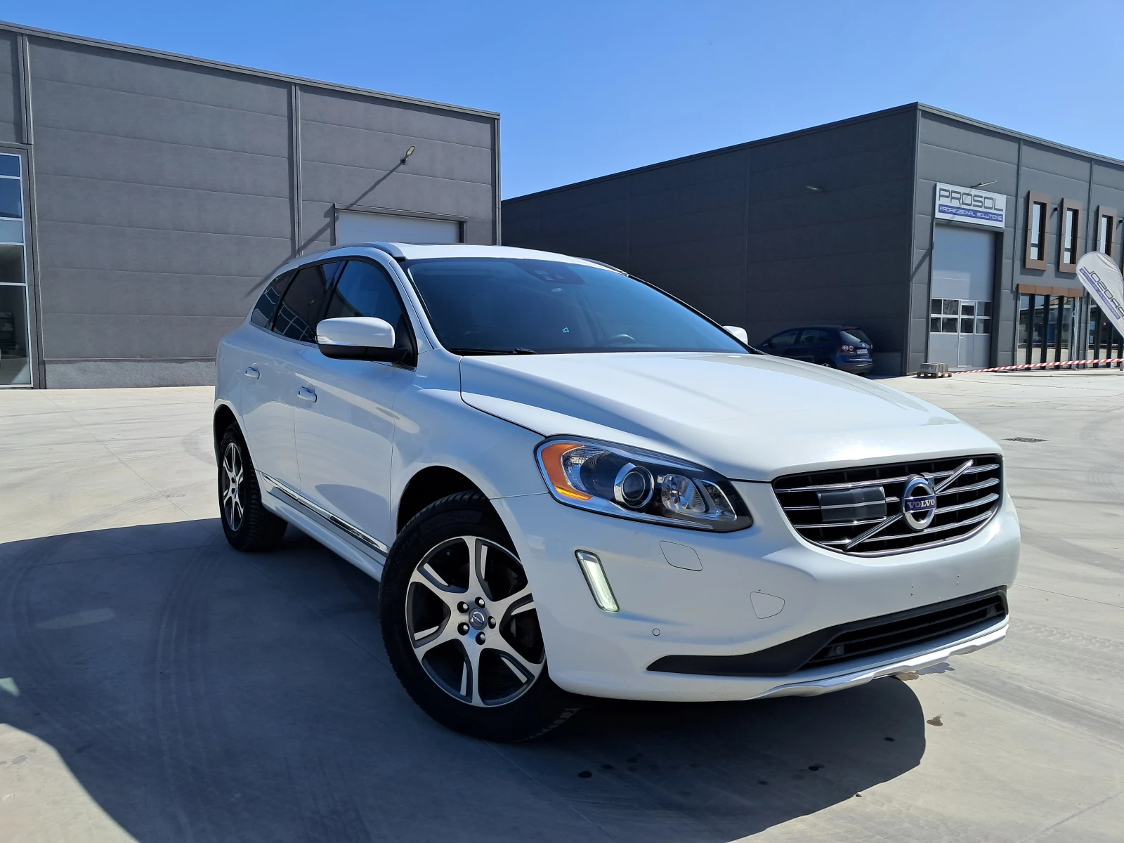 Volvo XC60 3.0 Т6 AWD  