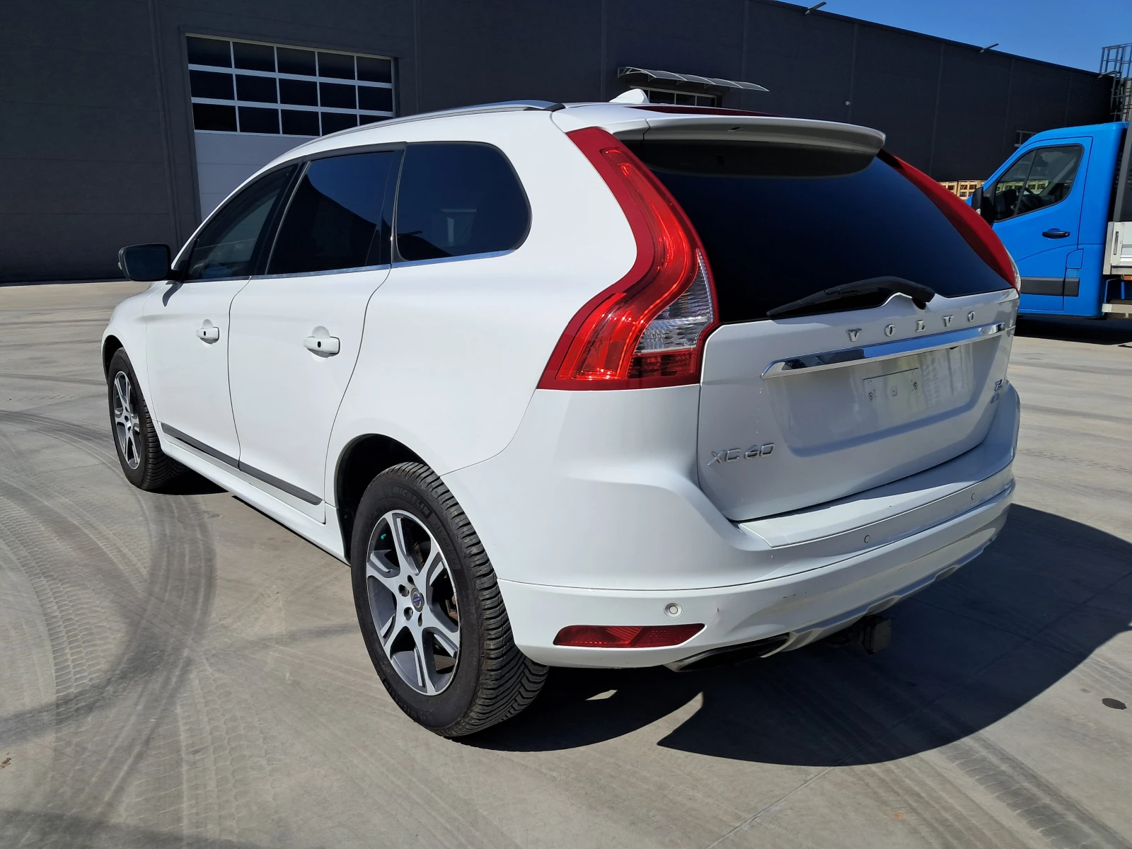 Volvo XC60 3.0 Т6 AWD  , снимка 4 - Автомобили и джипове - 54877319