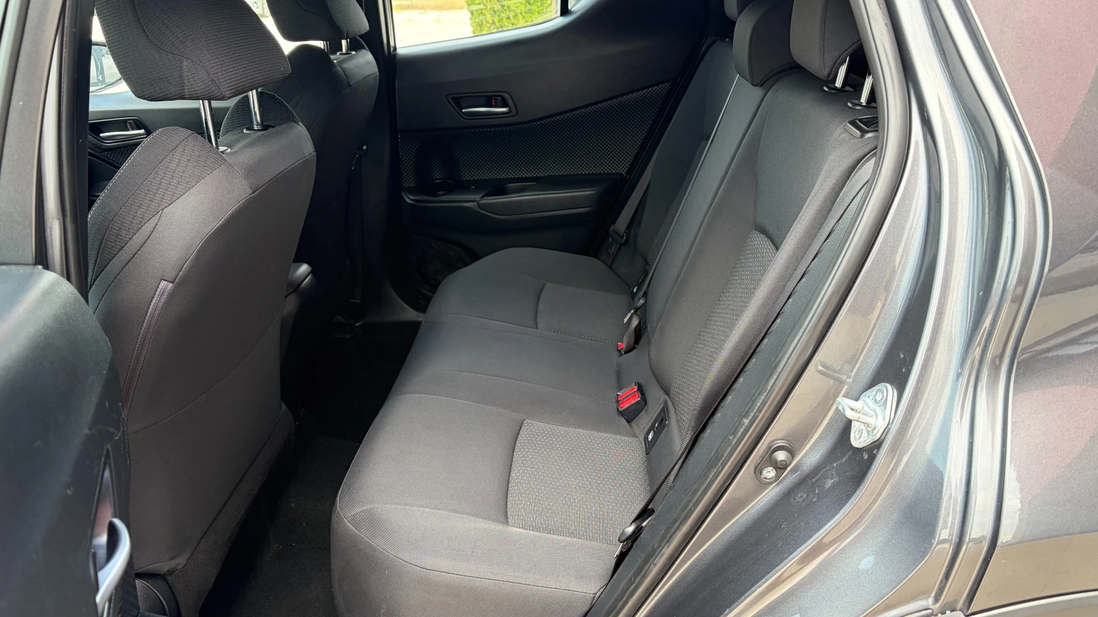 Toyota C-HR 1.2i TURBO | Mobile.bg � ����������� 9