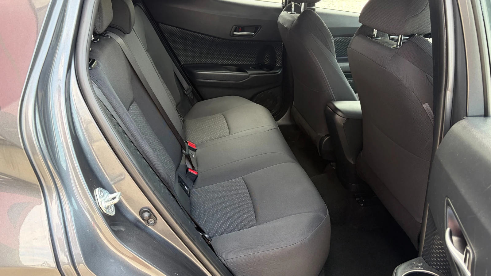 Toyota C-HR 1.2i TURBO | Mobile.bg � ����������� 11