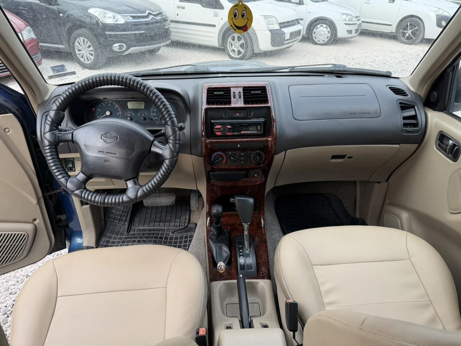 Nissan Terrano, снимка 12 - Автомобили и джипове - 55754774