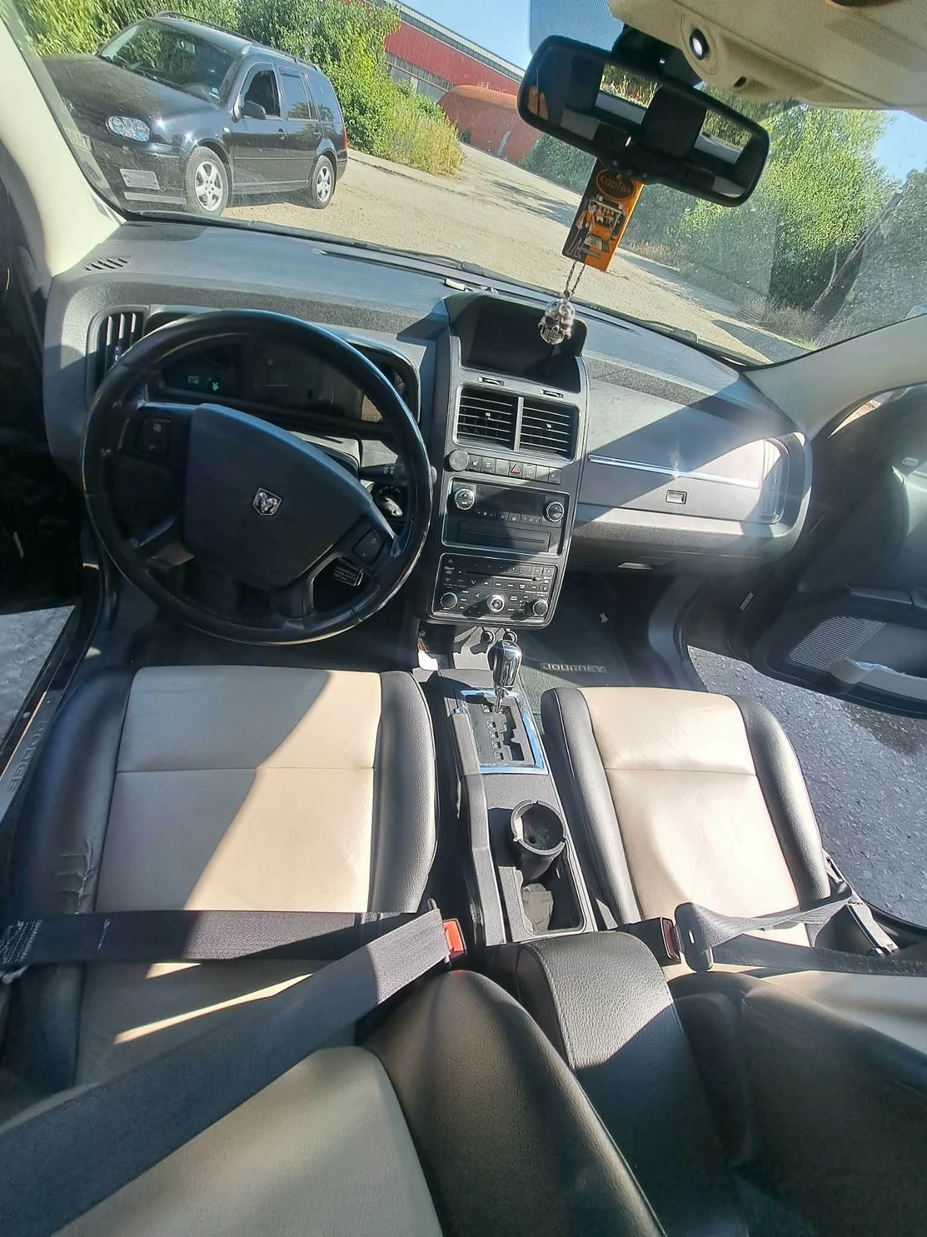 Dodge Journey, снимка 6 - Автомобили и джипове - 55959191