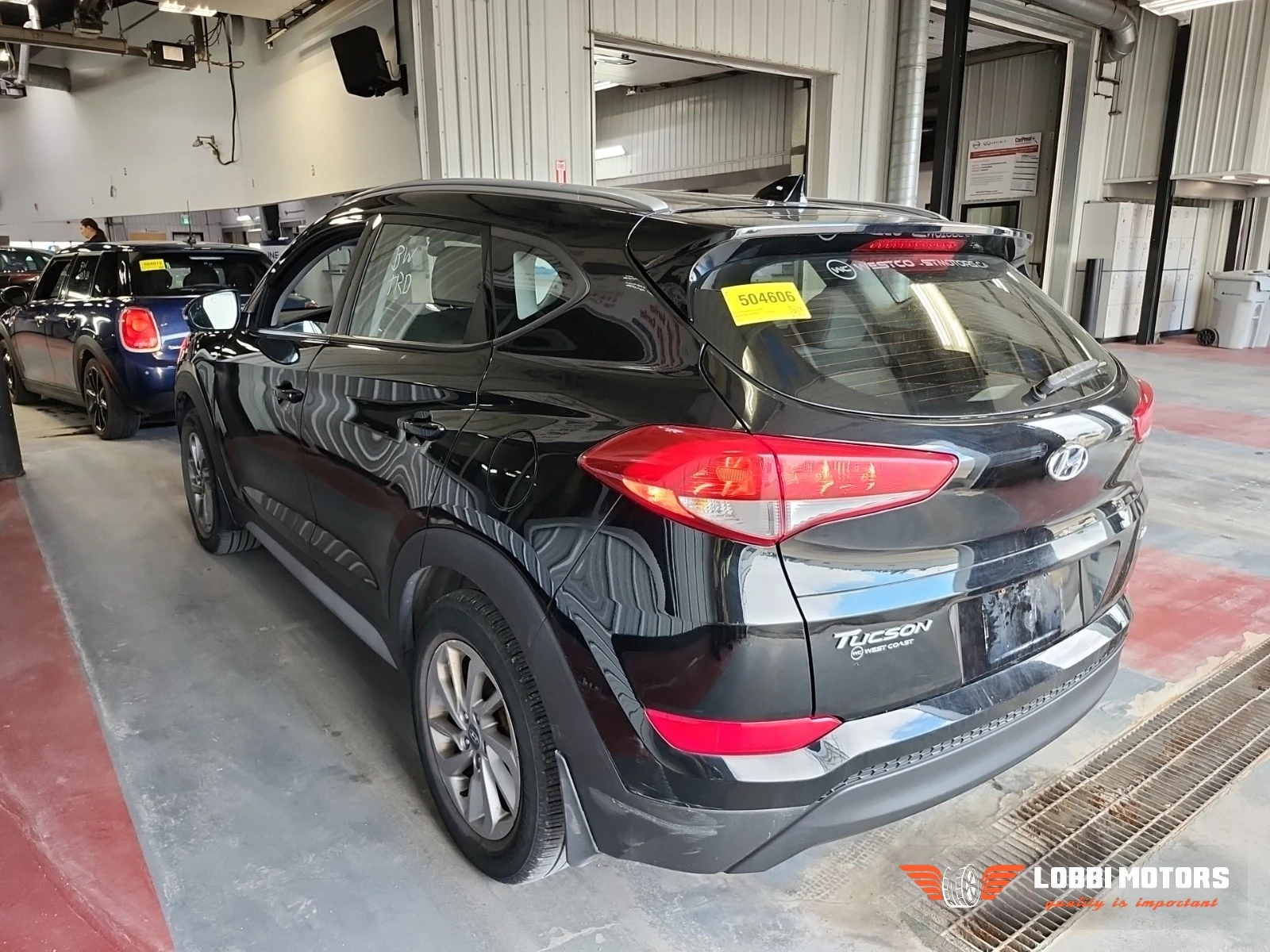 Hyundai Tucson, снимка 4 - Автомобили и джипове - 56018321