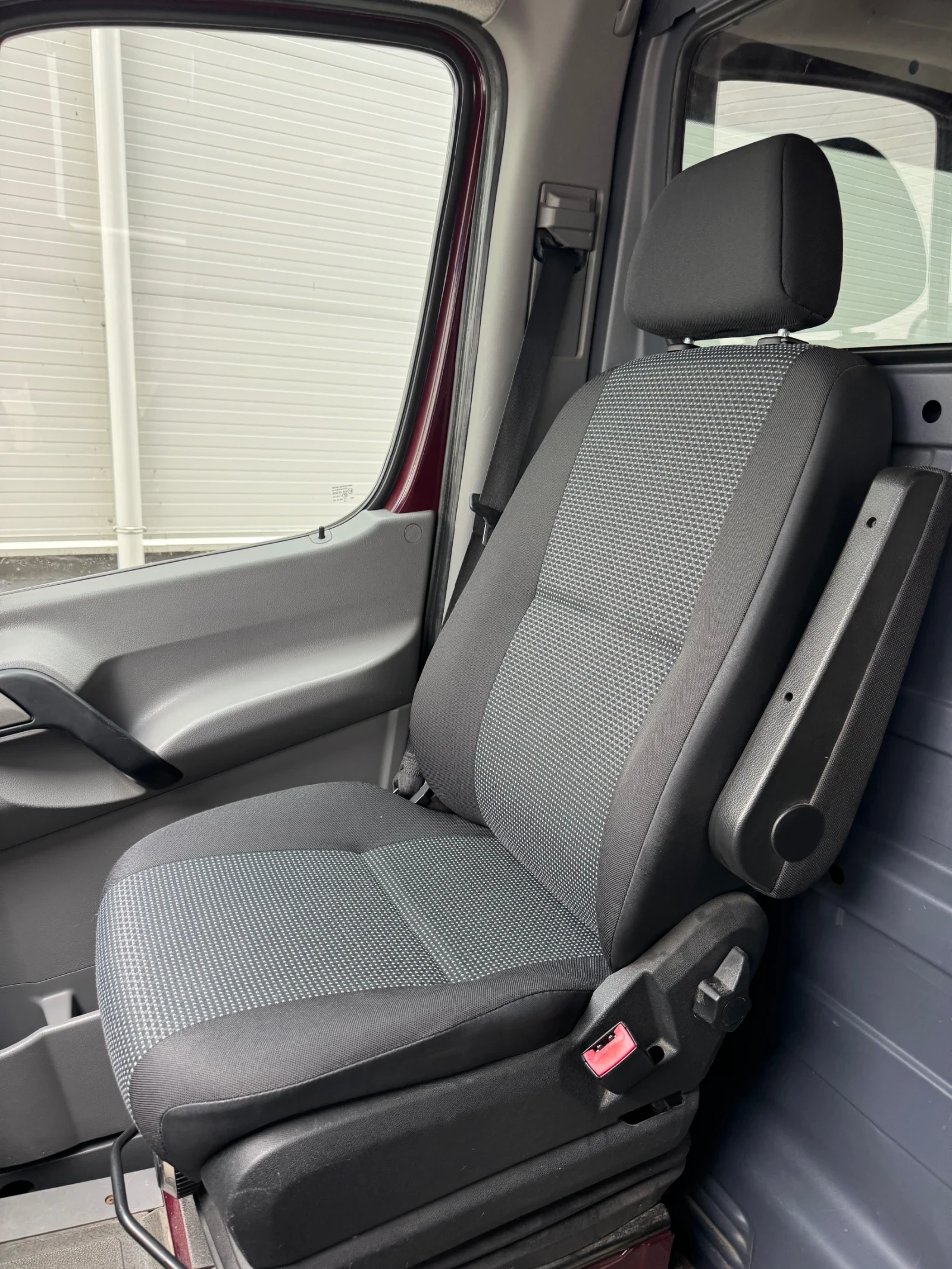 Mercedes-Benz Sprinter 316, снимка 9 - Бусове и автобуси - 54455714