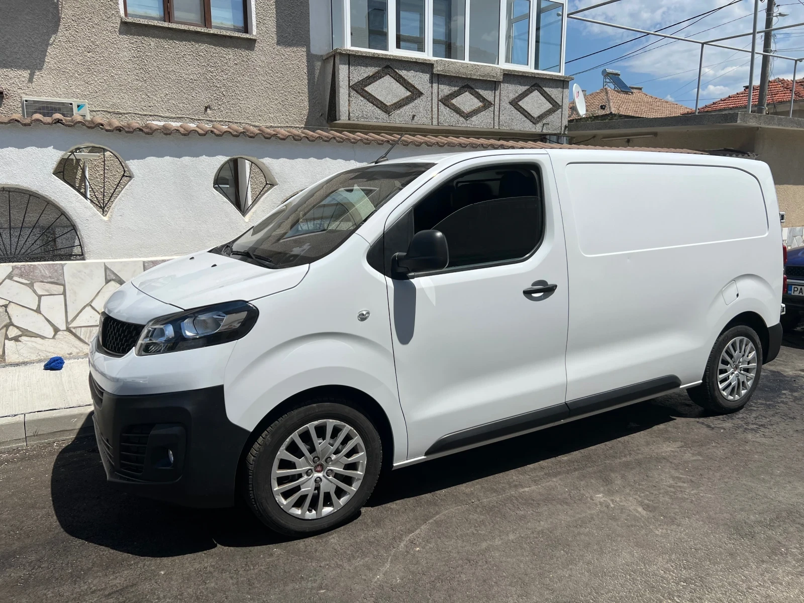 Fiat Scudo, снимка 2 - Бусове и автобуси - 55360915
