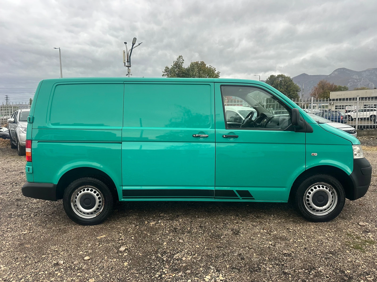 VW T5 1.9TDI 102kc KLIMA, снимка 6 - Бусове и автобуси - 56659785