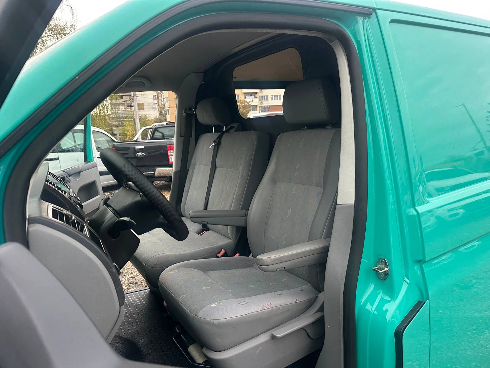 VW T5 1.9TDI 102kc KLIMA, снимка 9 - Бусове и автобуси - 56659785