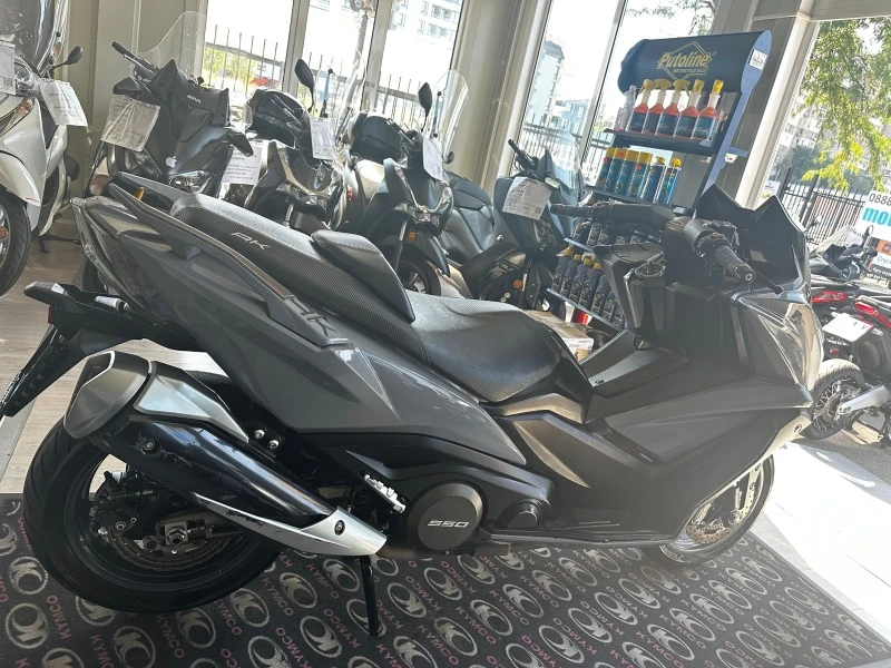 Kymco AK 550 LЕD/ABS/WiFi/Bluetooth, снимка 16 - Мотоциклети и мототехника - 46758534