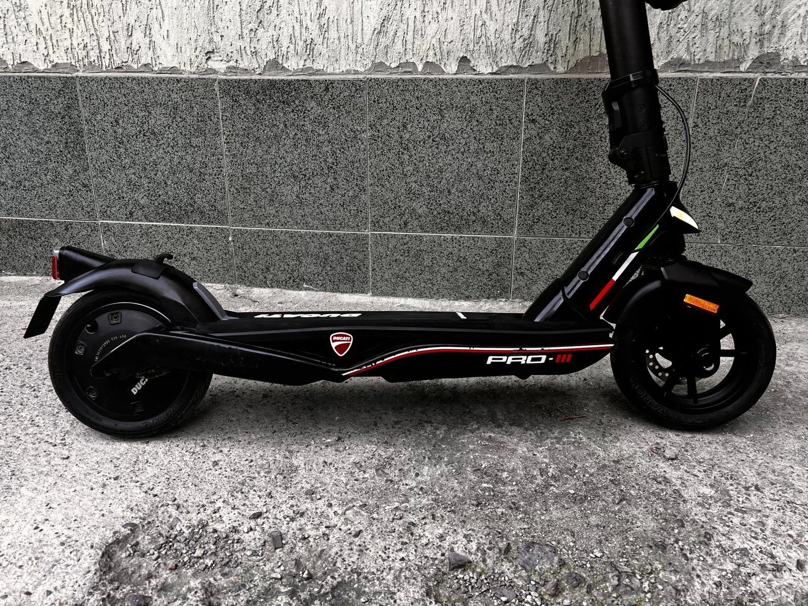   Ducati Pro 3 | Mobile.bg   3