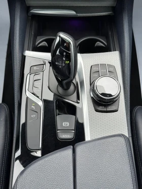 BMW 540 i* XDRIVE* HEAD UP* HARMAN* 360 КАМЕРИ* ПАМЕТ, снимка 13