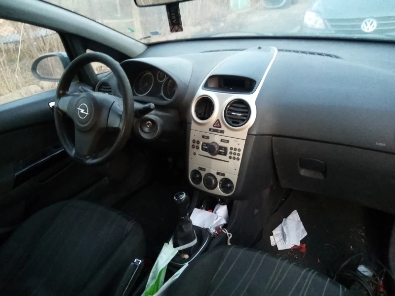 Opel Corsa, снимка 5 - Автомобили и джипове - 39252247