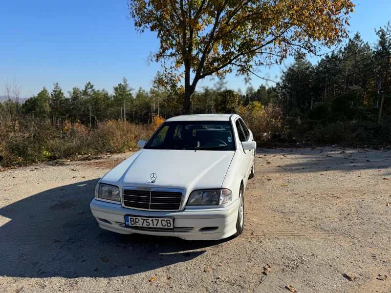 Mercedes-Benz C 200 2.0CDI , снимка 4 - Автомобили и джипове - 47847971