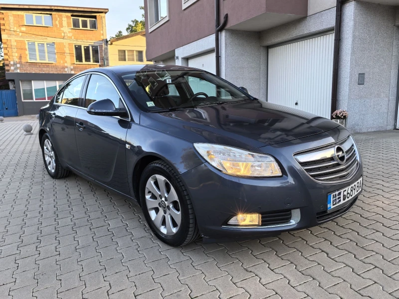 Opel Insignia, снимка 3 - Автомобили и джипове - 47910493